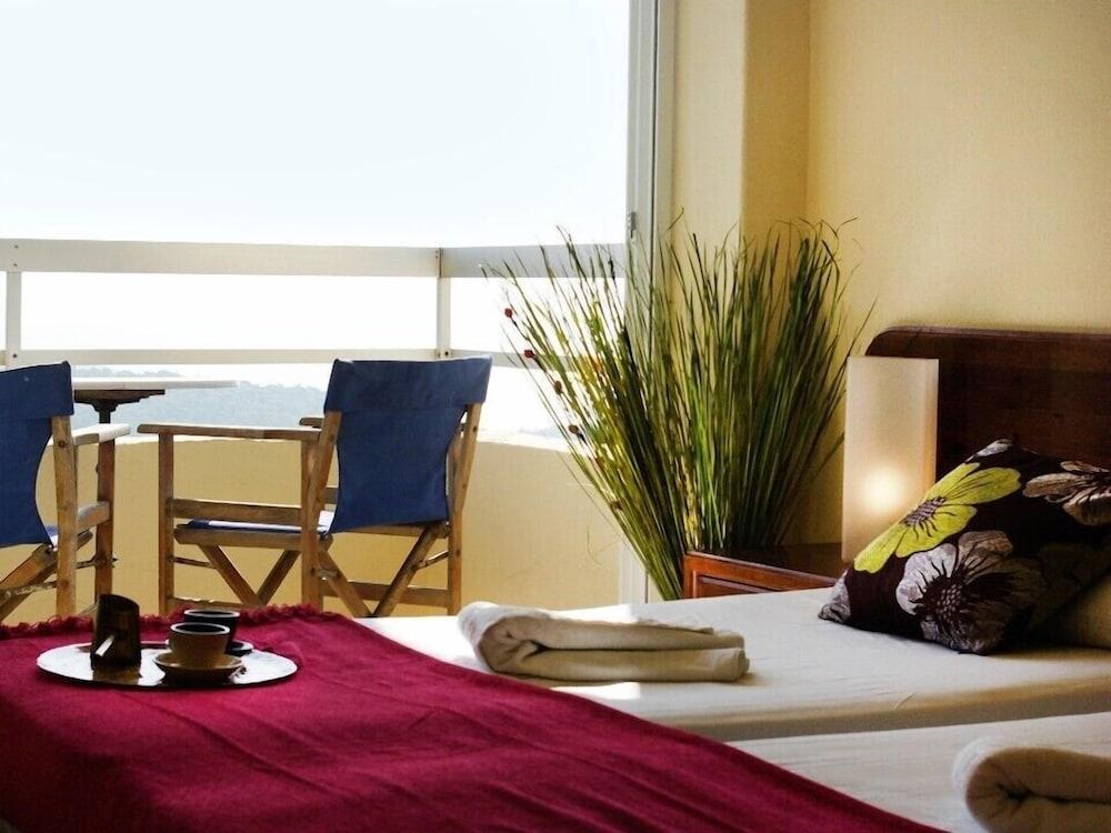 Thomas Hotel Monolithos  Екстериор снимка