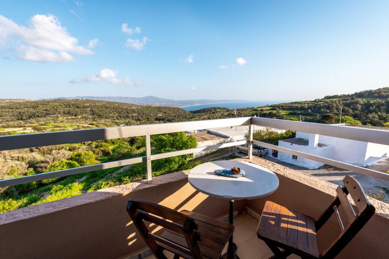 Thomas Hotel Monolithos  Екстериор снимка